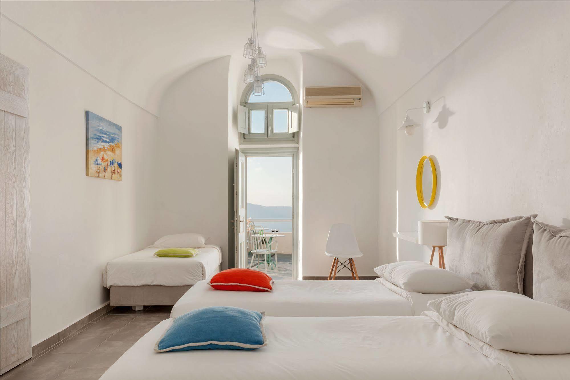 Keti 3* Fira (Santorini)